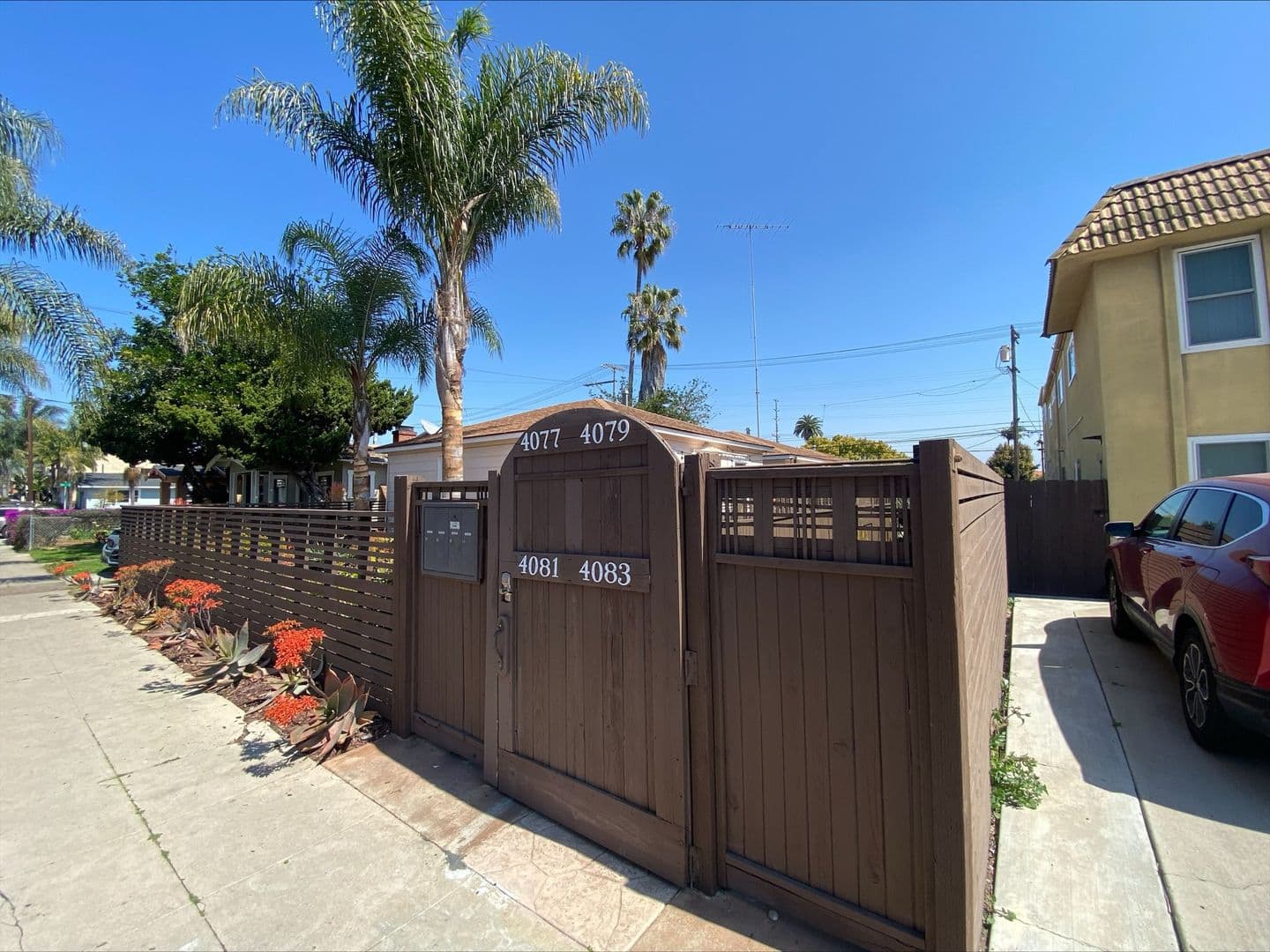 San Diego Apartment: 4083 Iowa St