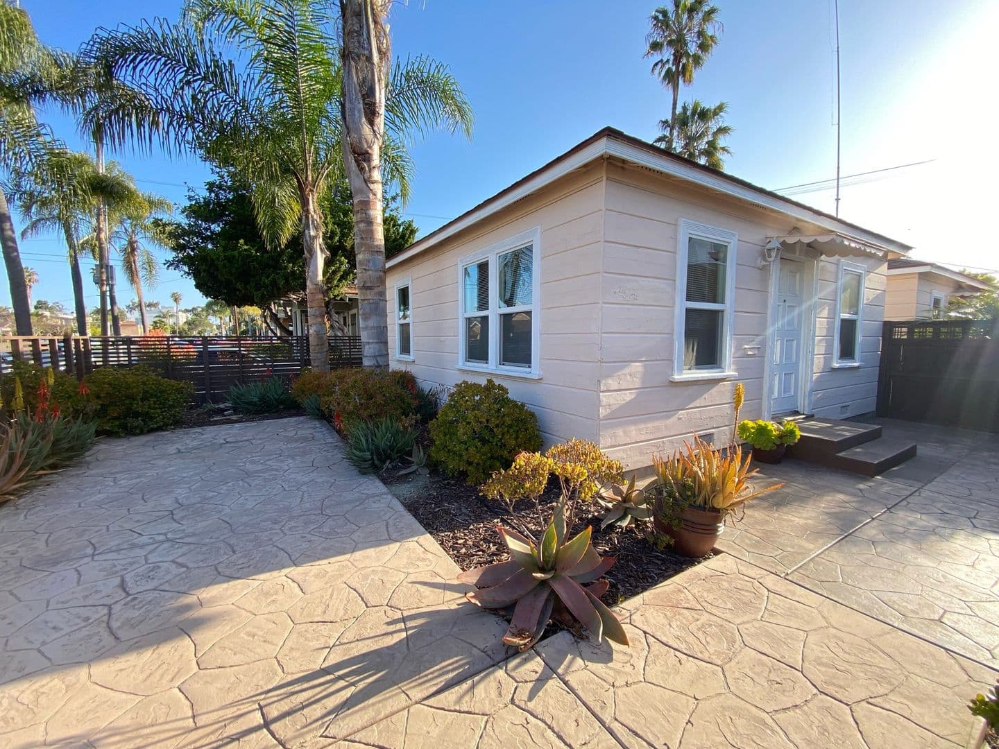 San Diego Apartment: 4083 Iowa St