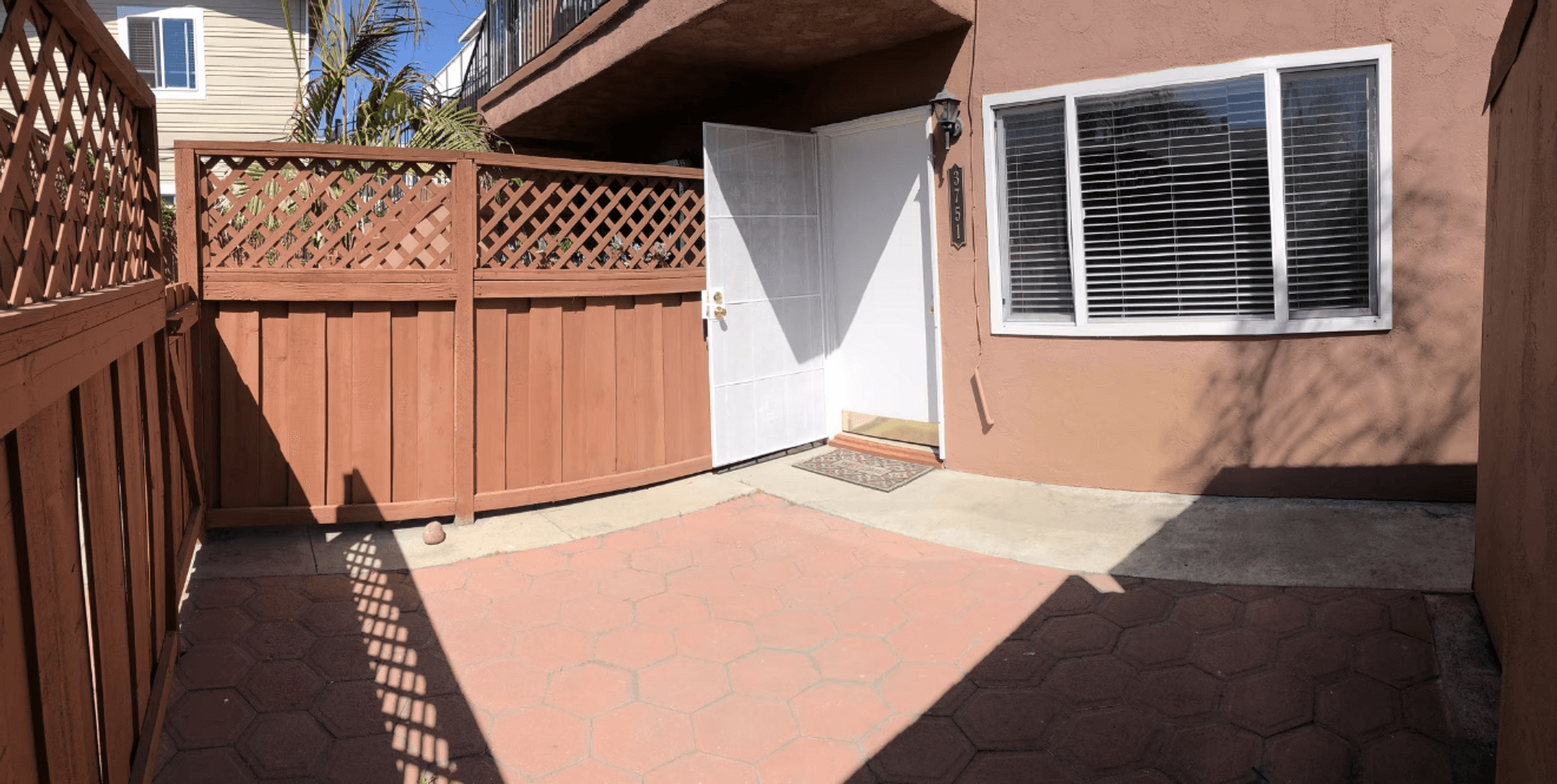 San Diego Apartment: 3751 32nd St