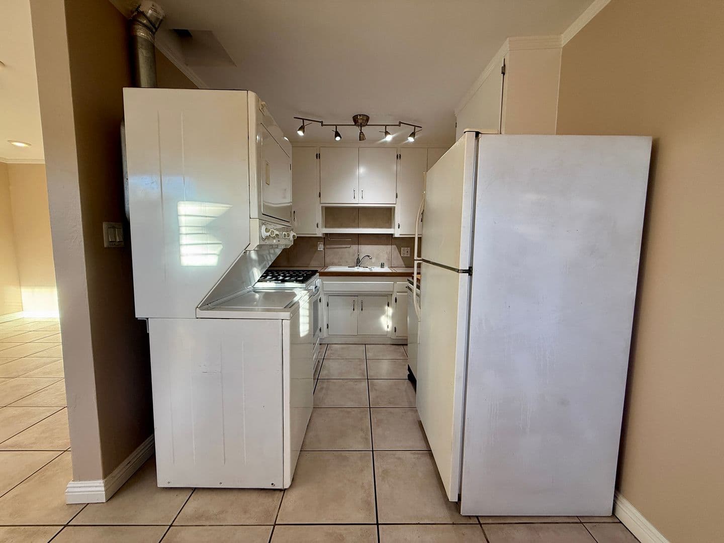 San Diego Apartment: 3751 32nd St