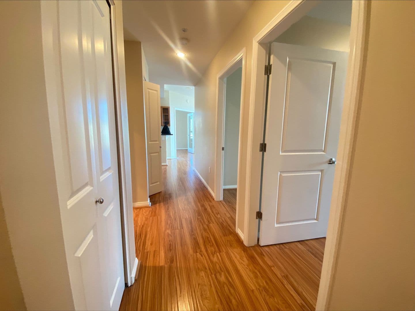 San Diego Condo: 850 Beech St