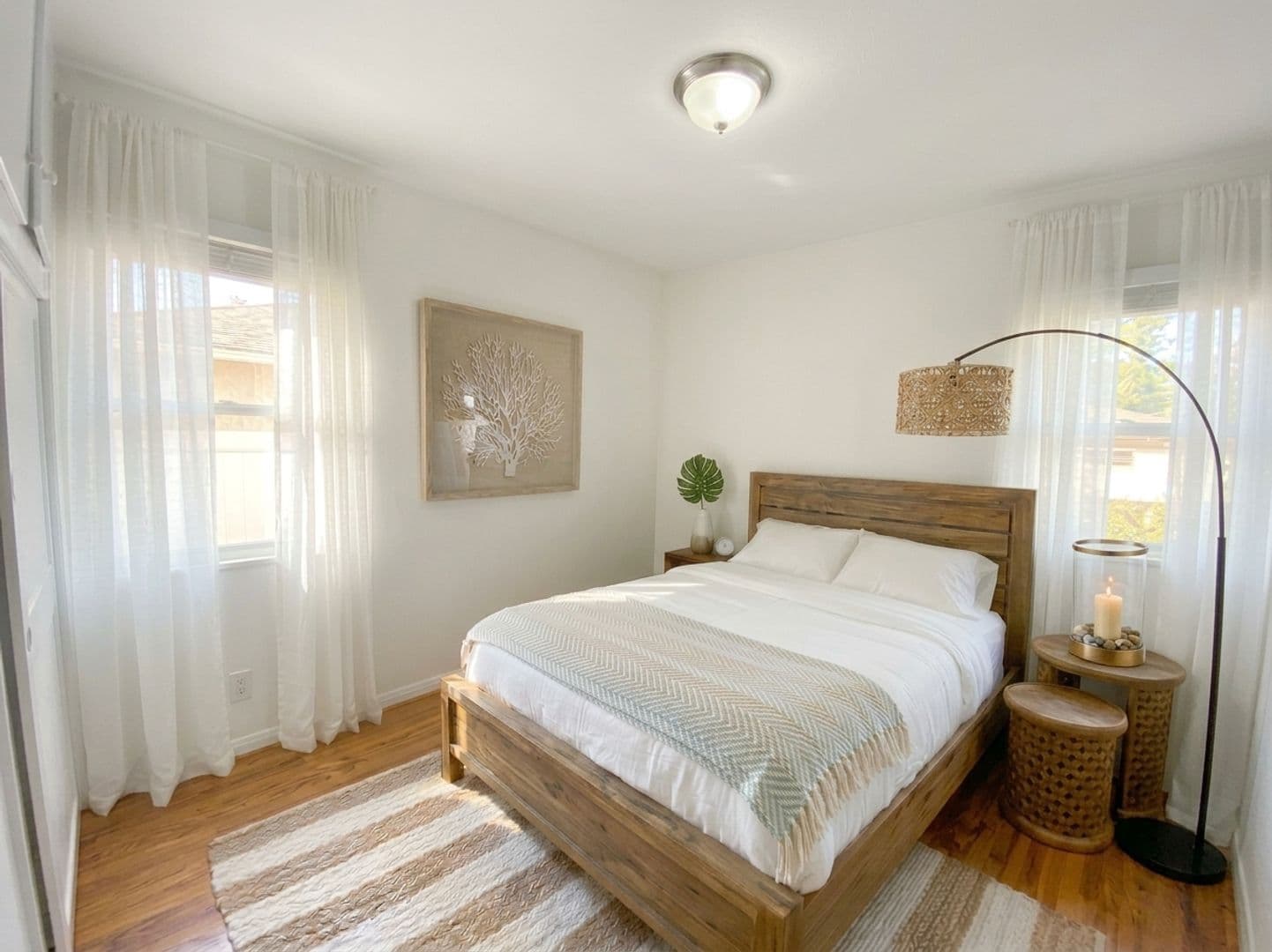 San Diego Apartment: 1082 Lincoln Avenue