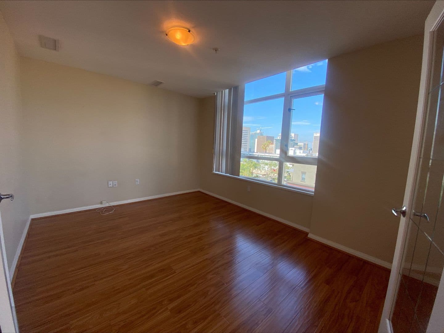 San Diego Condo: 850 Beech St