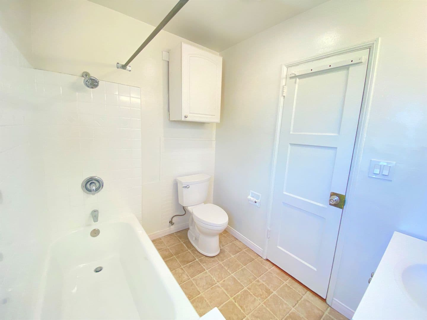 San Diego Apartment: 1082 Lincoln Avenue
