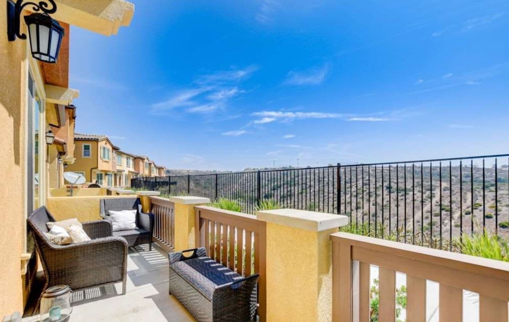 San Diego Townhome: 1785 Saltaire Place Unit 29