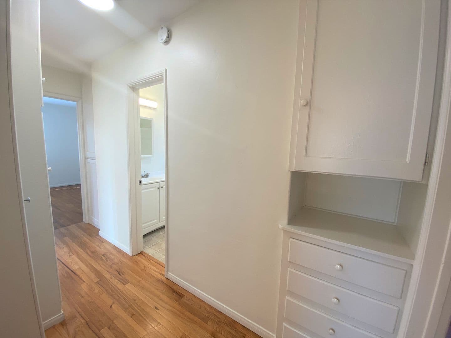 San Diego Apartment: 1082 Lincoln Avenue