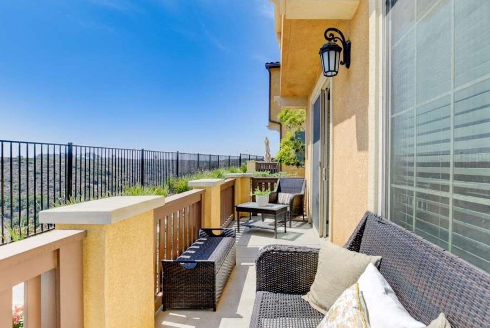 San Diego Townhome: 1785 Saltaire Place Unit 29