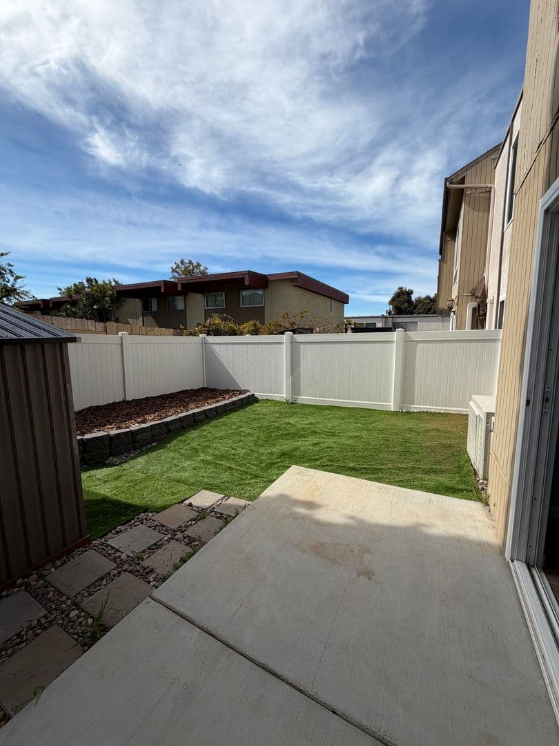 San Diego Condo: 8036 Linda Vista Rd. #1E
