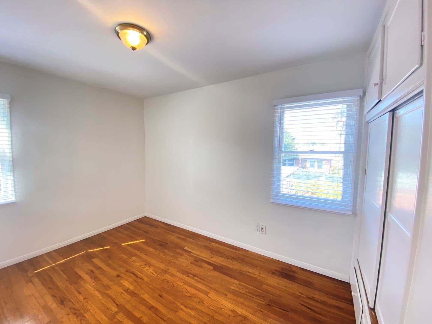 San Diego Apartment: 1082 Lincoln Avenue