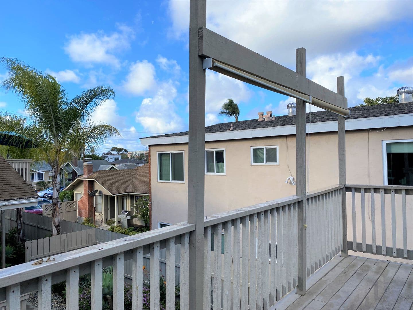 San Diego Apartment: 1082 Lincoln Avenue