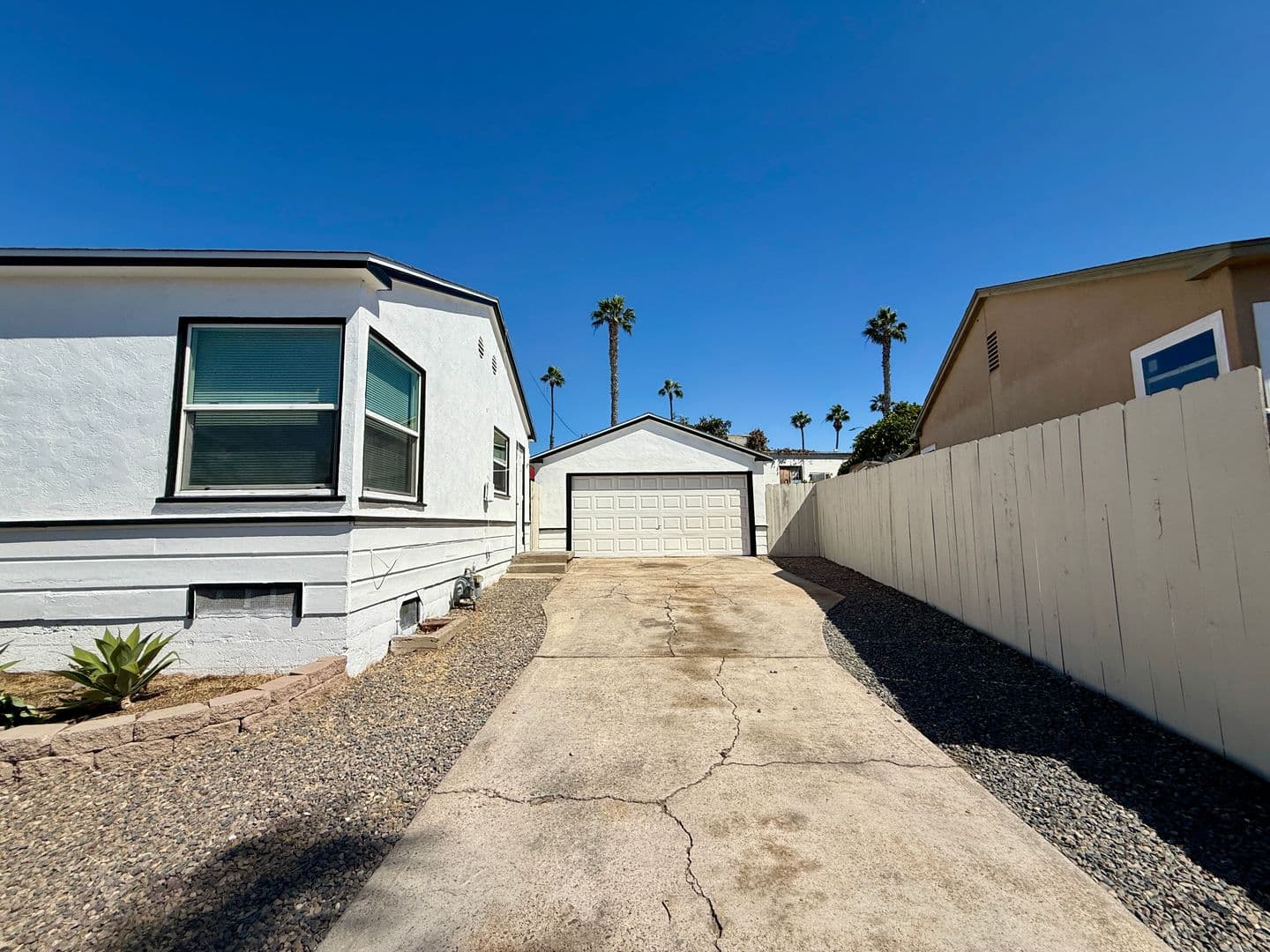 Chula Vista House: 675 E Manor Drive