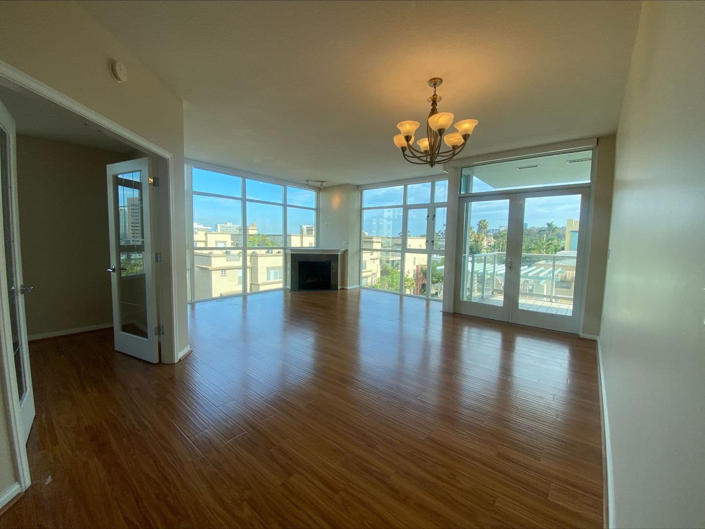 San Diego Condo: 850 Beech St
