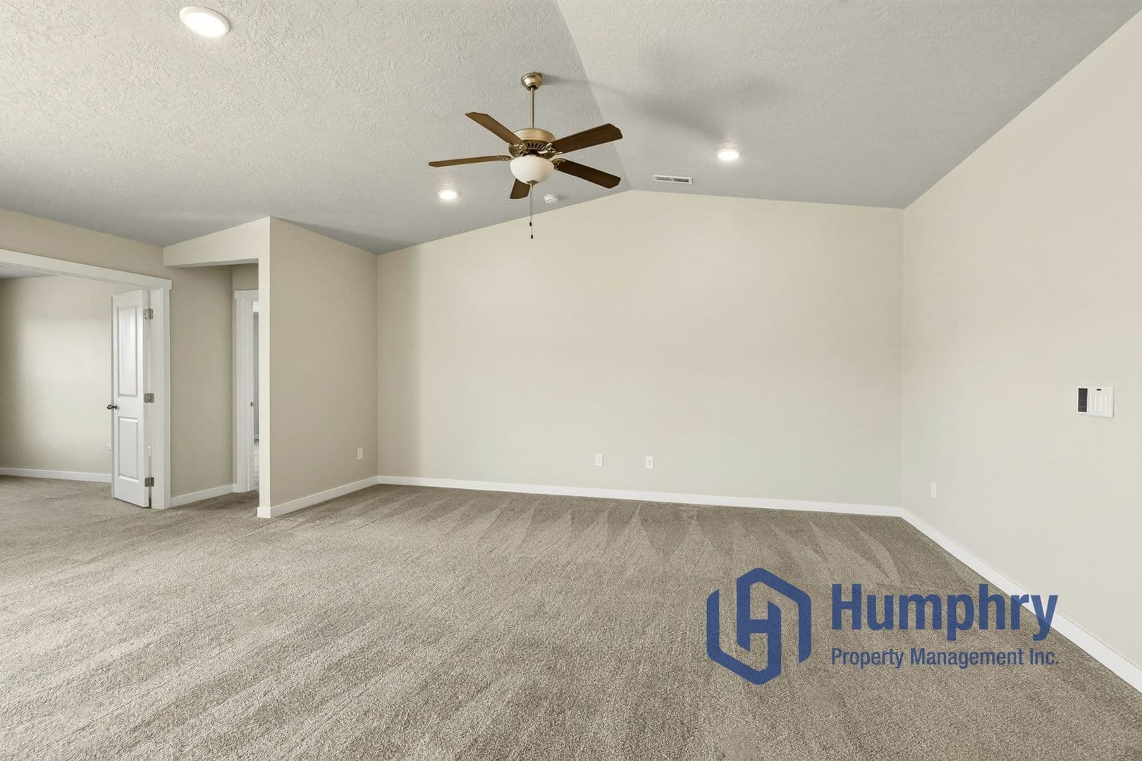 Nampa House: 7613 E Iroquois St