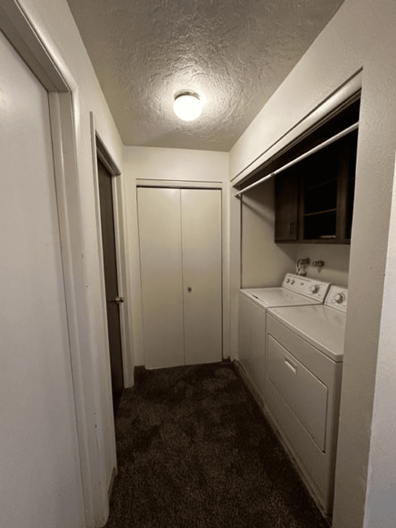 Caldwell Apartment: 3724 Billings Dr. Unit 1-3