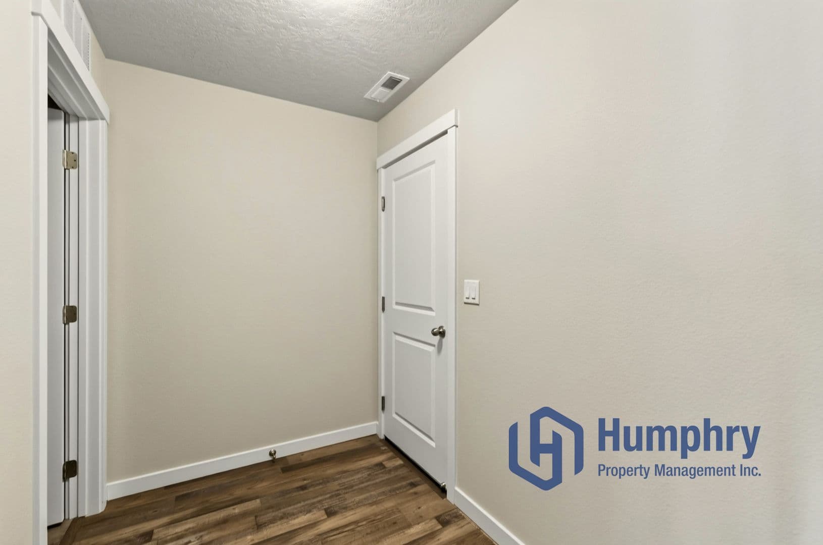 Nampa House: 7613 E Iroquois St