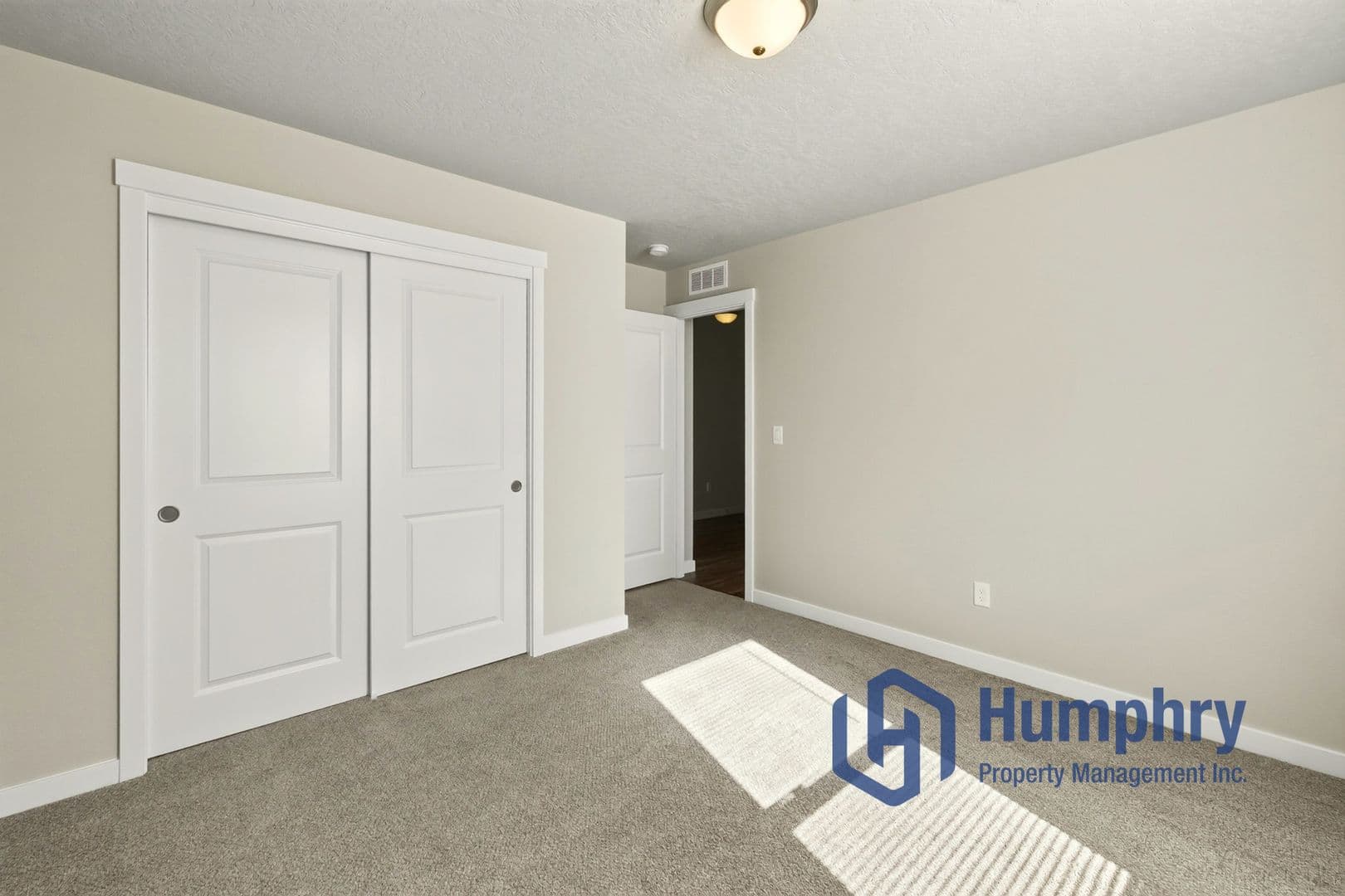 Nampa House: 7613 E Iroquois St