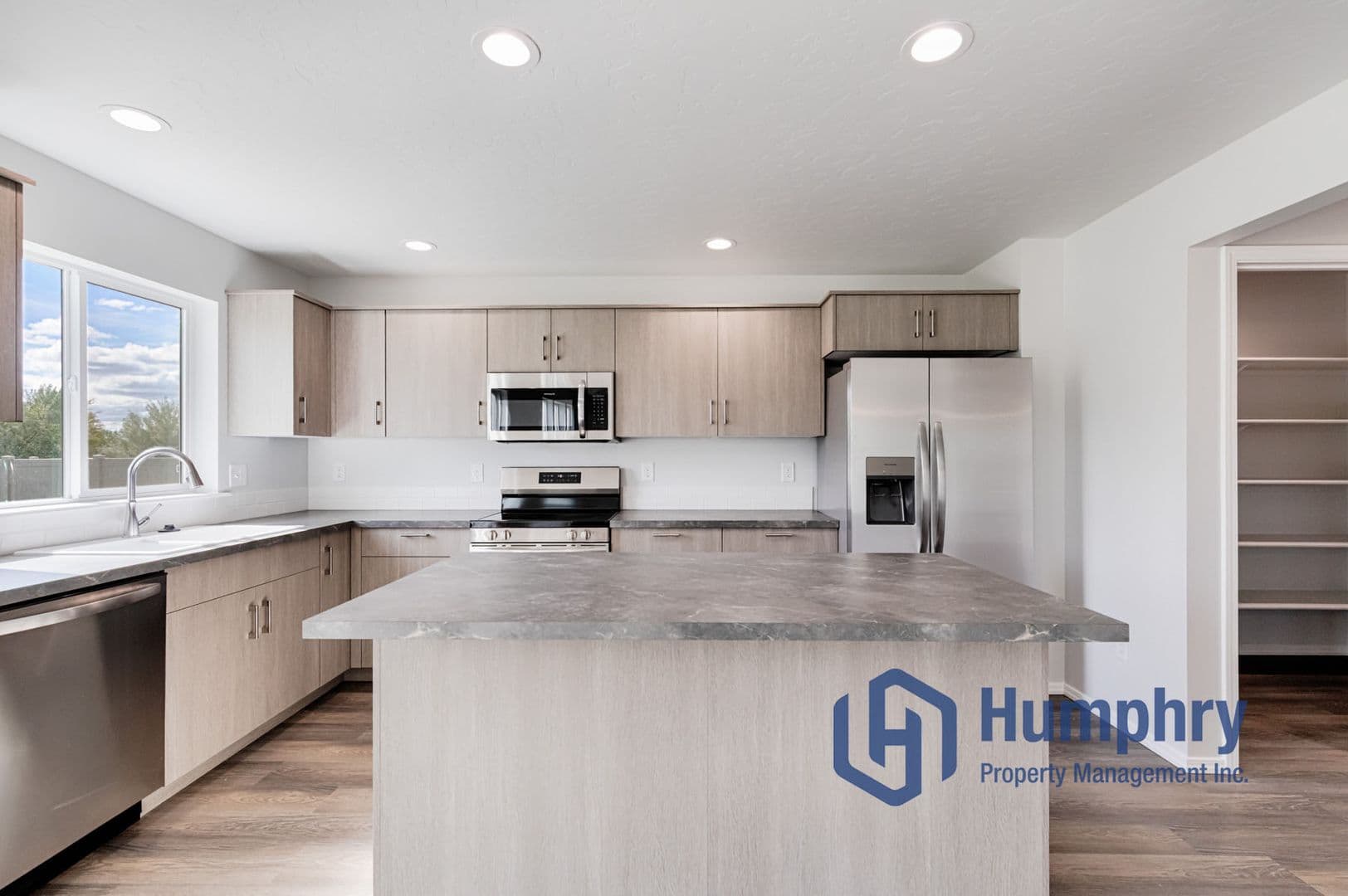 Nampa House: 14842 N Pantanella Way