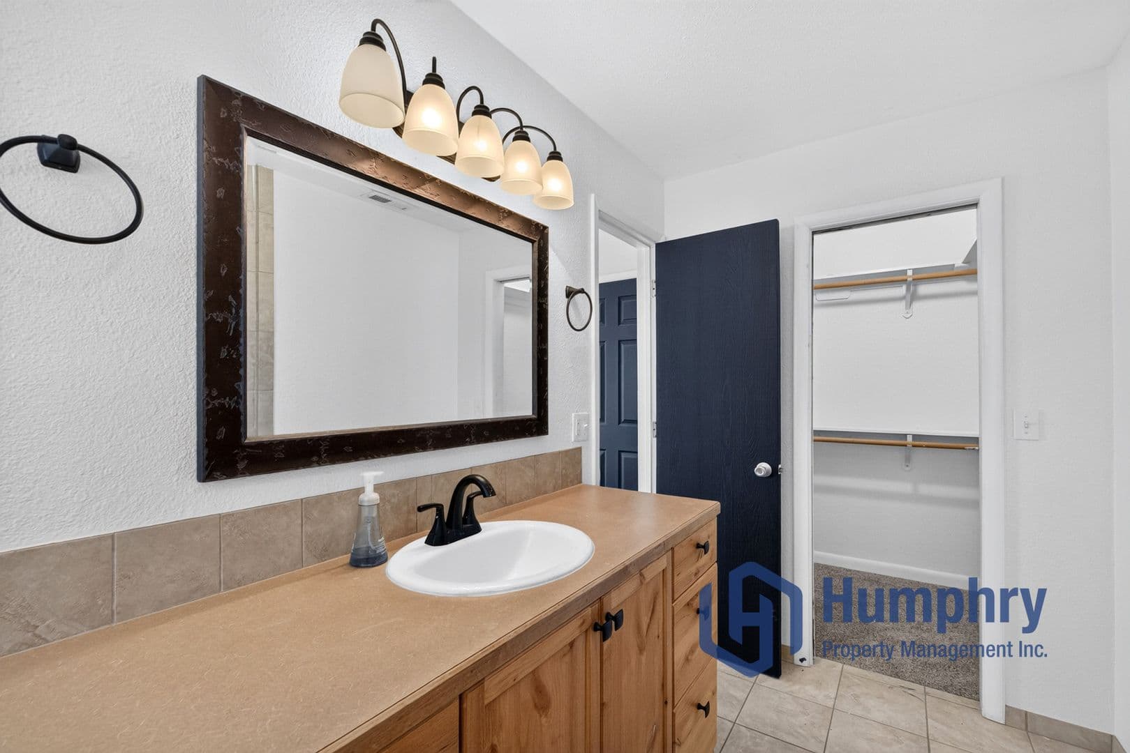 Kuna House: 13159 S Ocotillo Dr