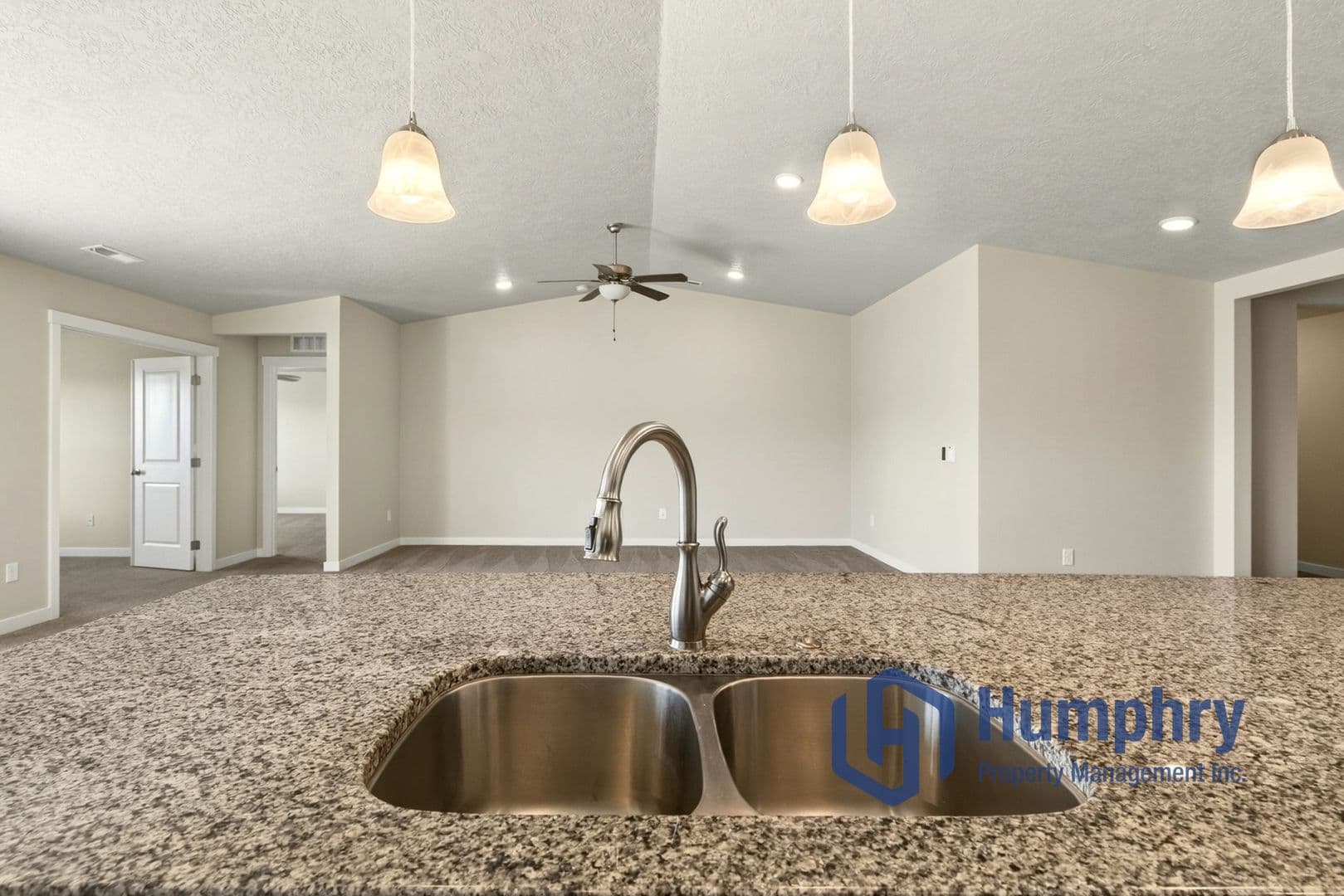 Nampa House: 7613 E Iroquois St