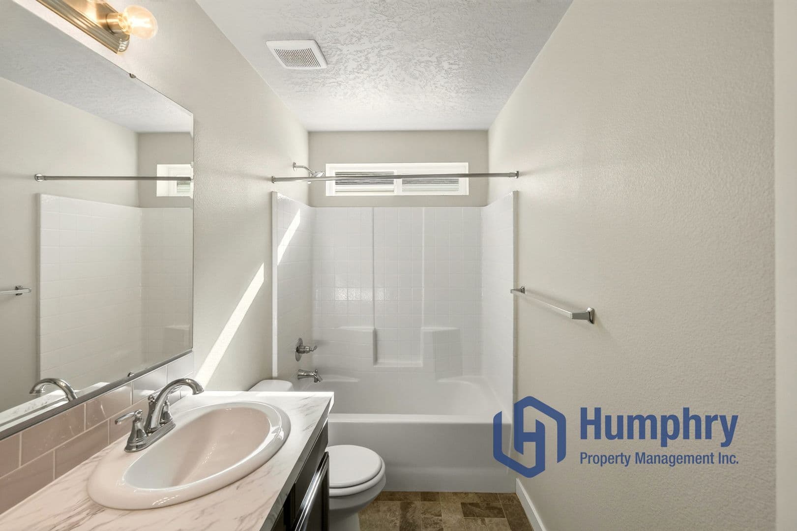Nampa House: 7613 E Iroquois St