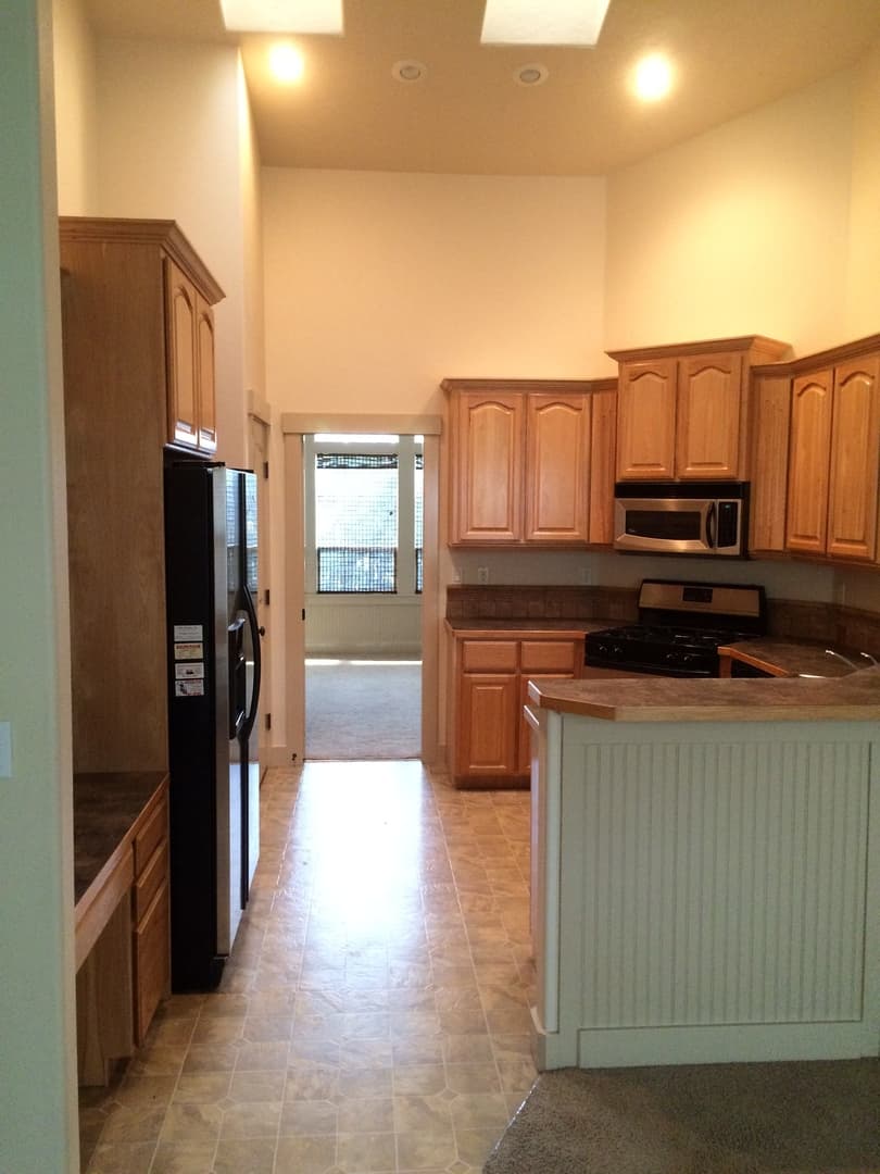 Meridian House: 1960 W. Kelly Creek Dr.