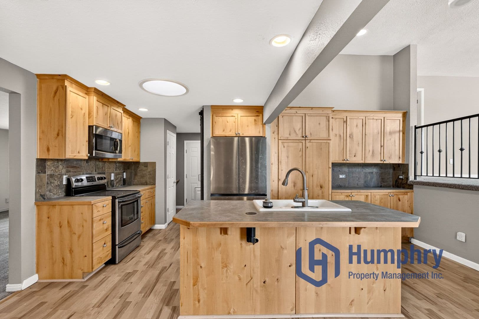 Kuna House: 13159 S Ocotillo Dr