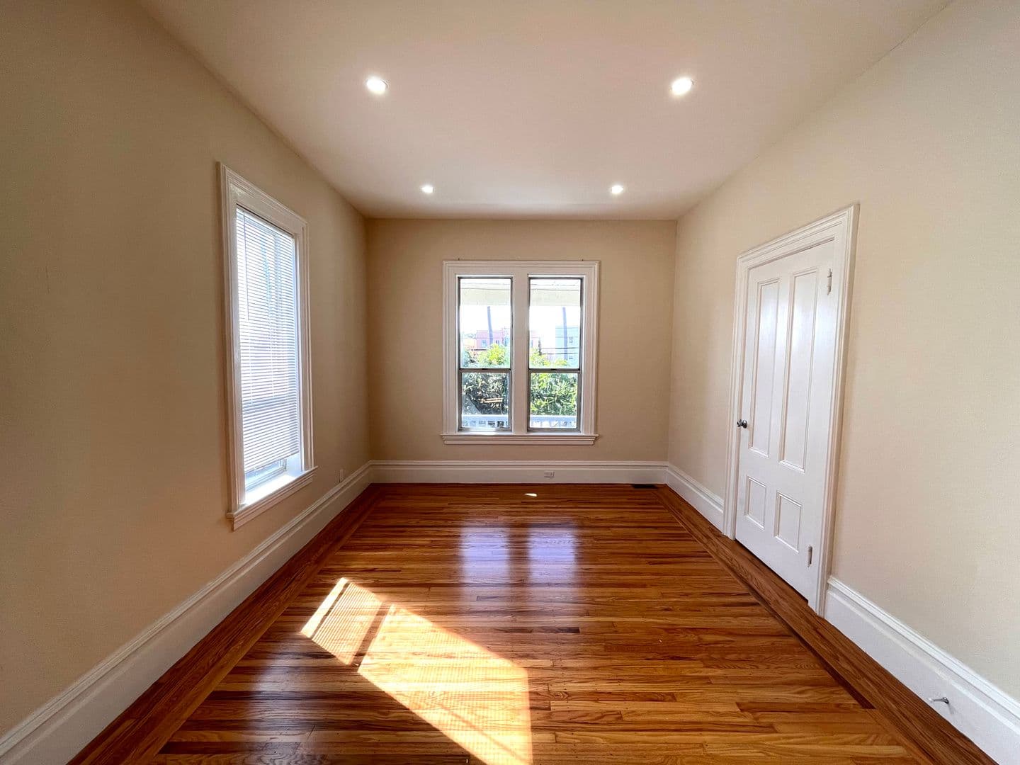 Oakland House: 2436 9th Ave