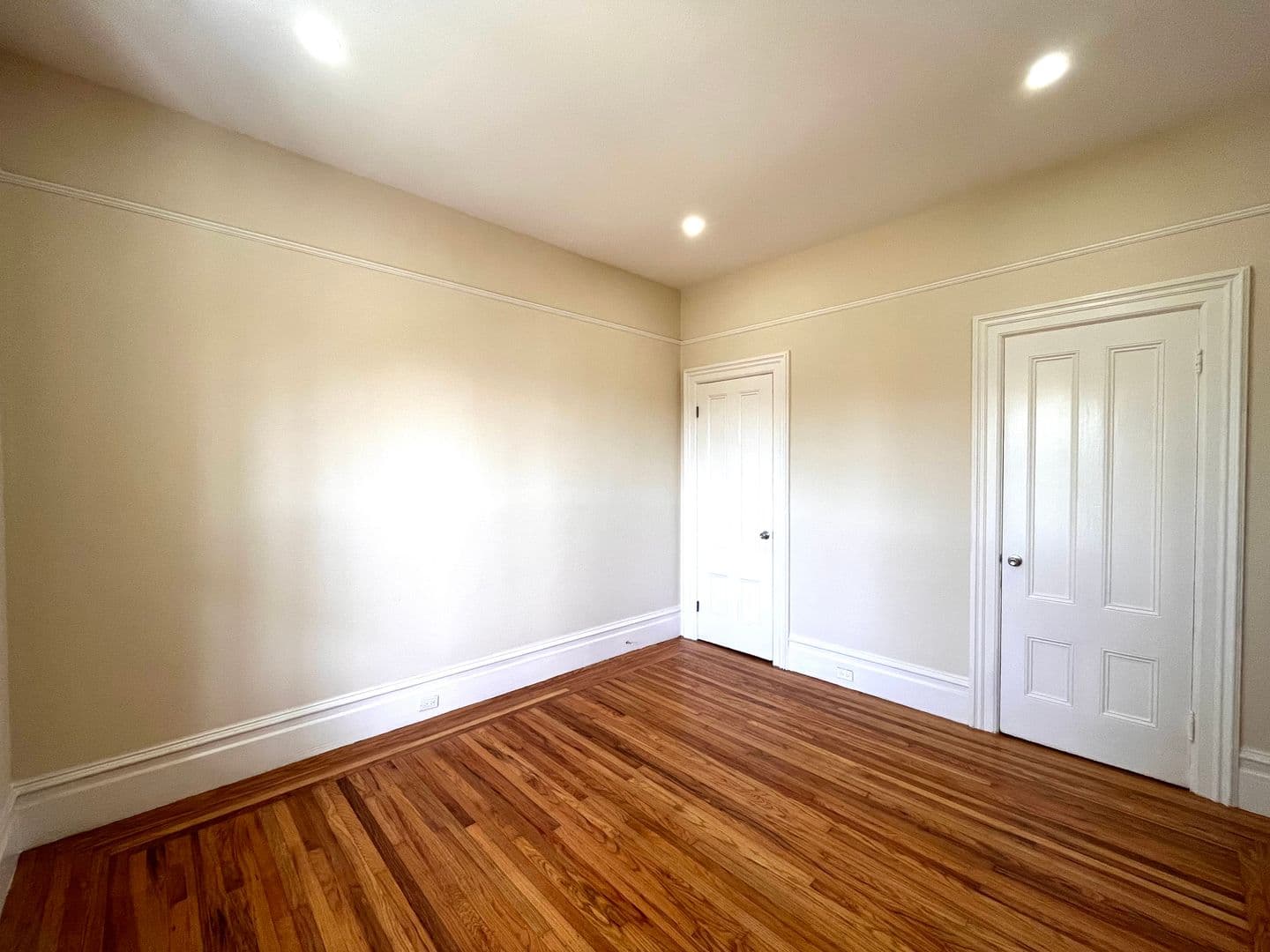 Oakland House: 2436 9th Ave
