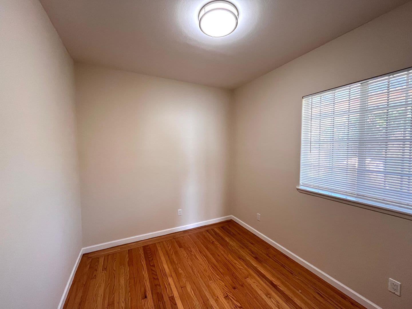 Oakland House: 2436 9th Ave