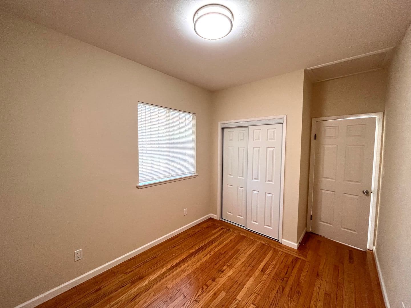 Oakland House: 2436 9th Ave
