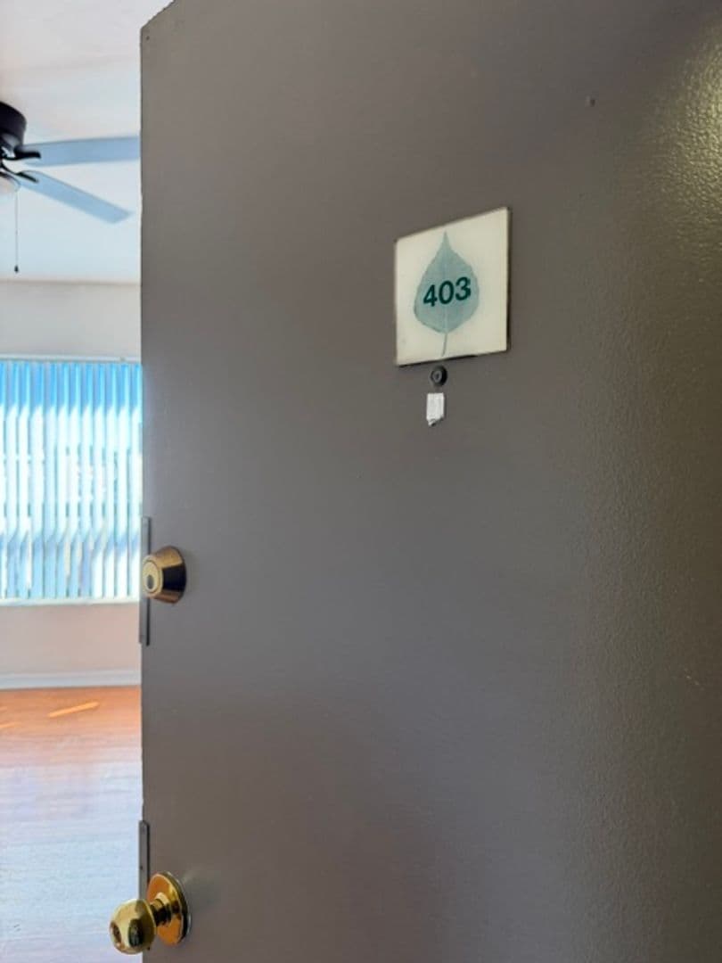 Chicago Apartment: 1624 W. Morse
