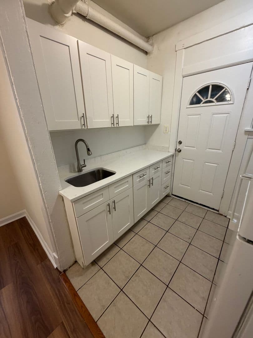 Chicago Apartment: 5050-58 N.Kenmore