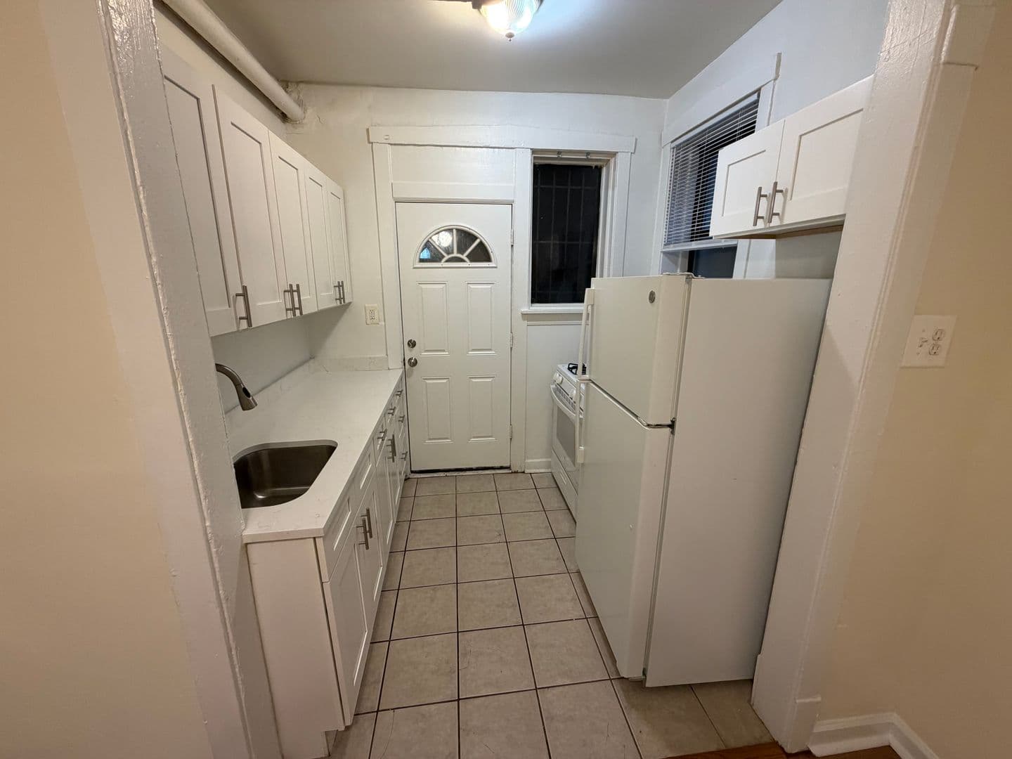 Chicago Apartment: 5050-58 N.Kenmore