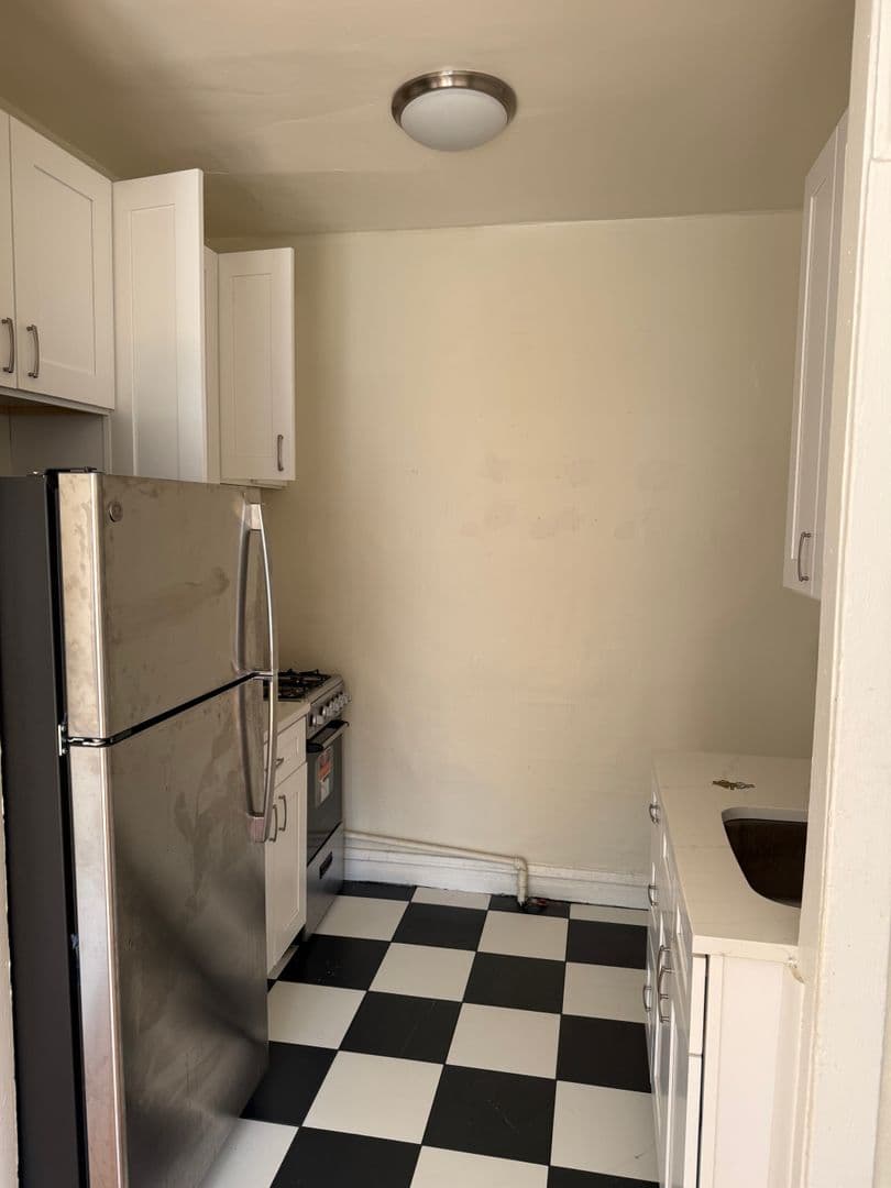 Chicago Apartment: 5545-51 N. Magnolia
