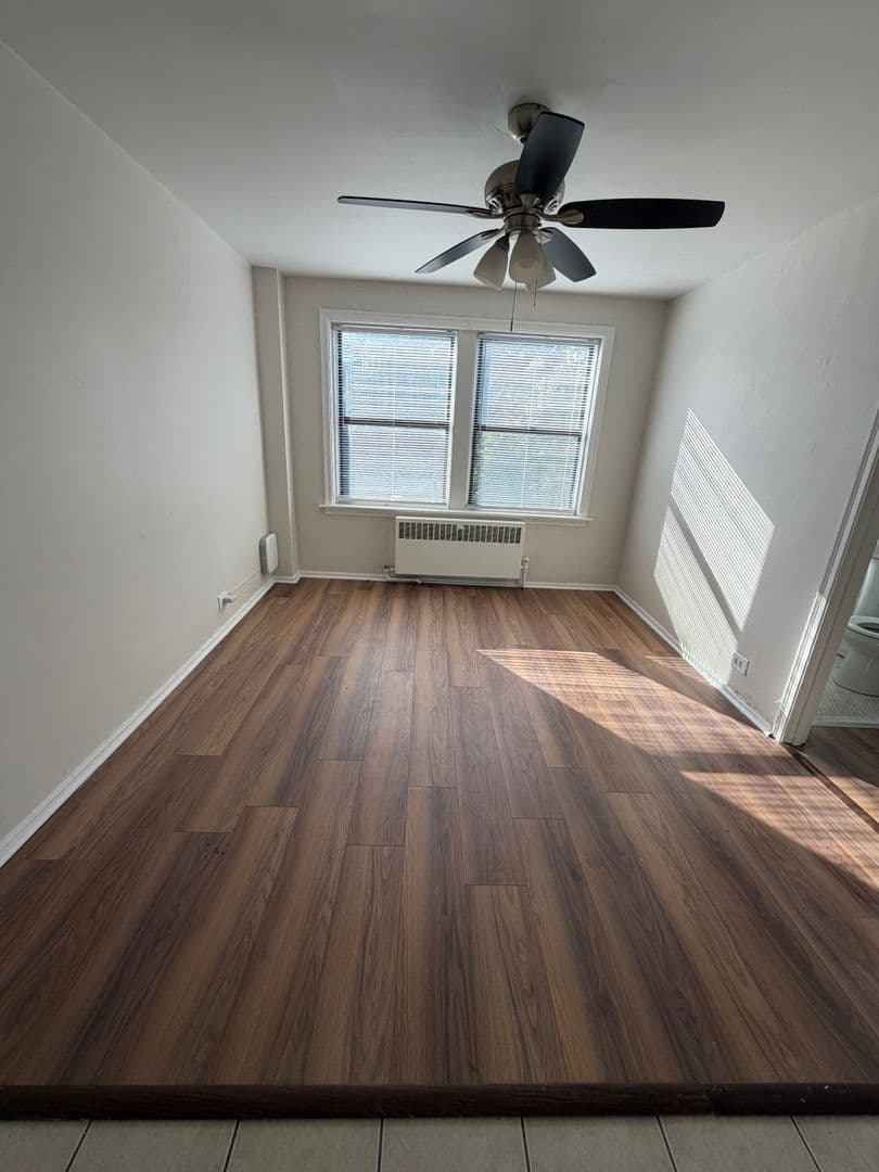 Chicago Apartment: 4717 N. Winthrop