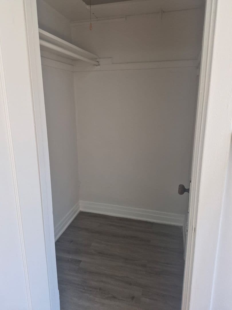 Chicago Apartment: 5417 South Harper