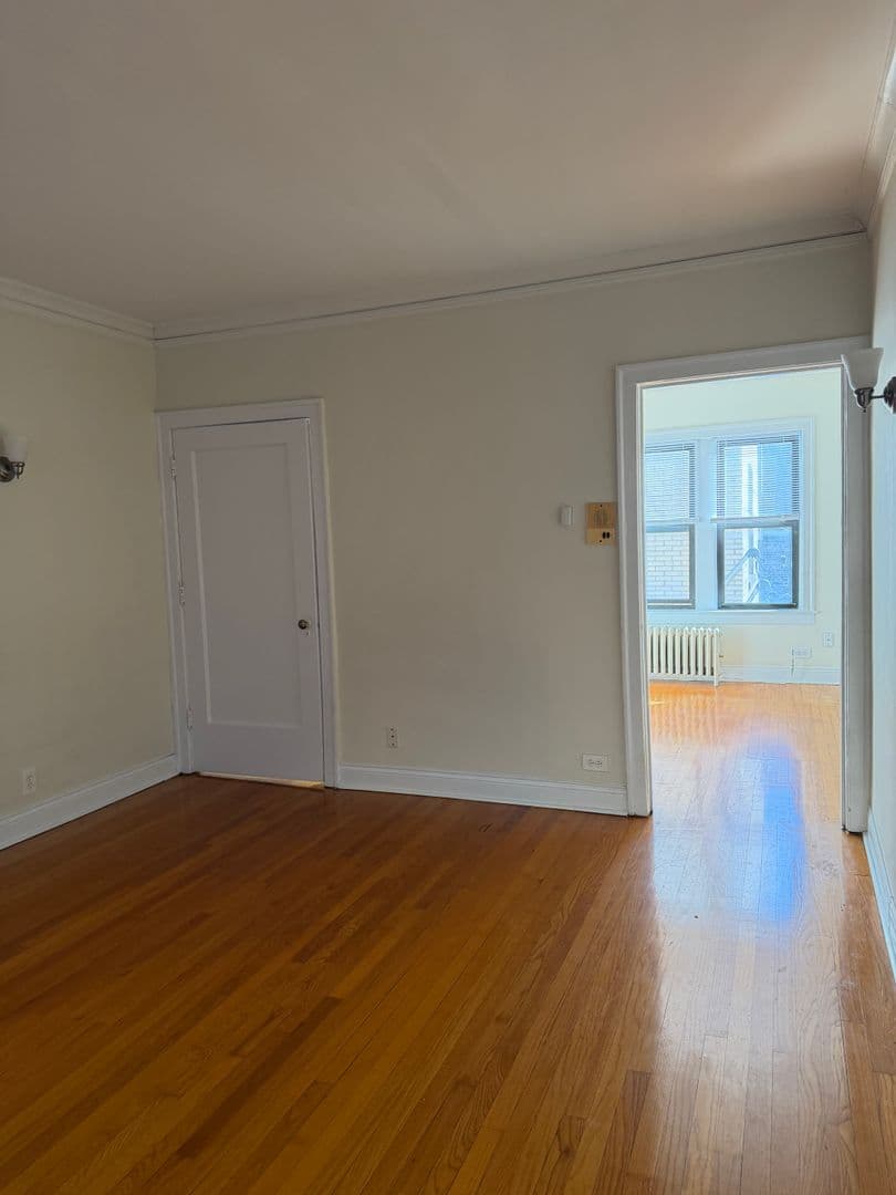 Chicago Apartment: 1623-33 W. Lunt