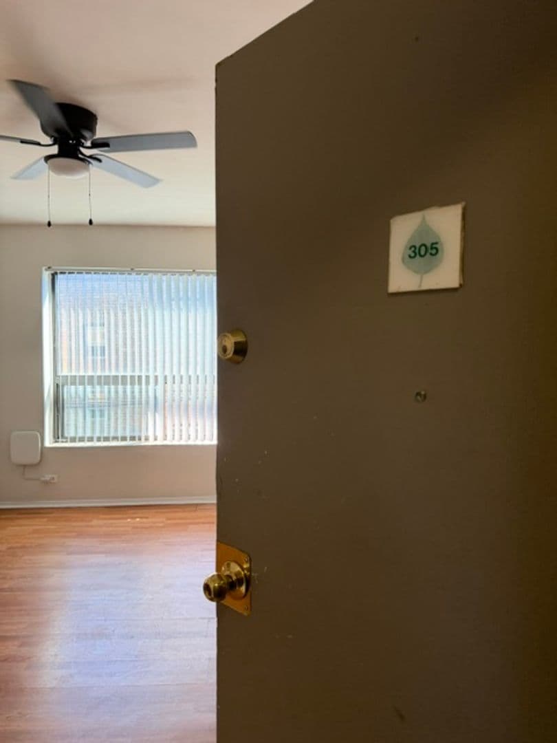 Chicago Apartment: 1624 W. Morse