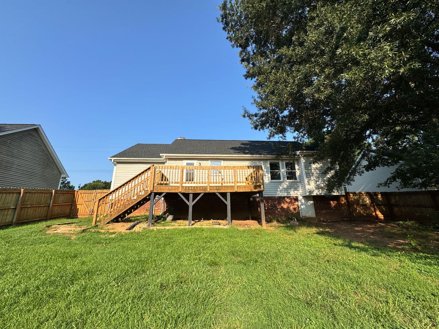 Winston-Salem House: 155 Lorraine Dr.