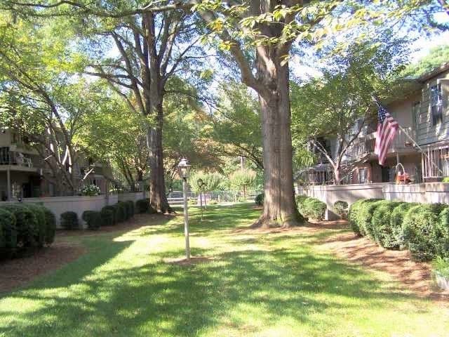 Winston Salem Condo: 3822-K Country Club Road