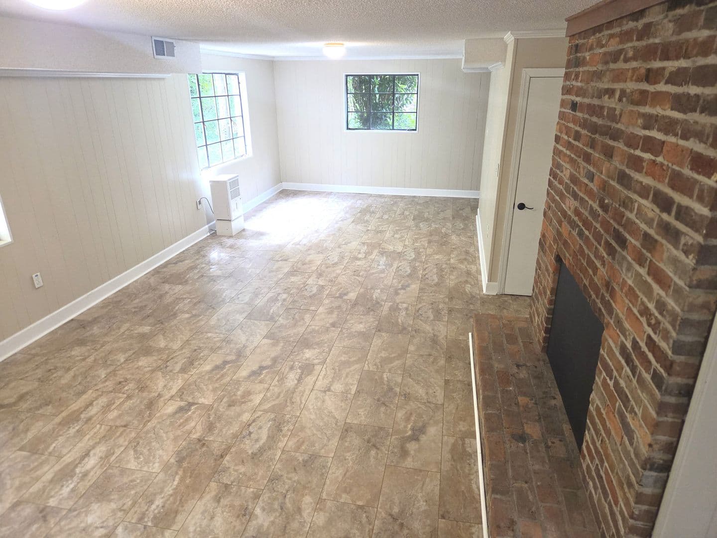 Winston Salem House: 2443 Greenwich Rd