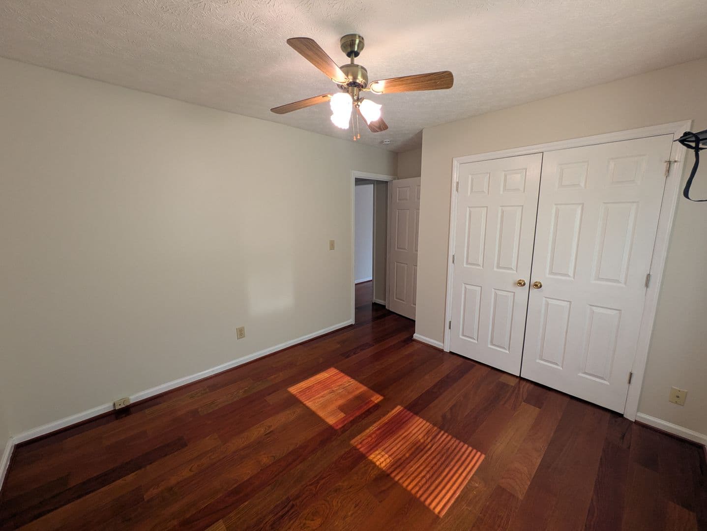 Winston Salem House: 6008 Yeaton Glen Drive