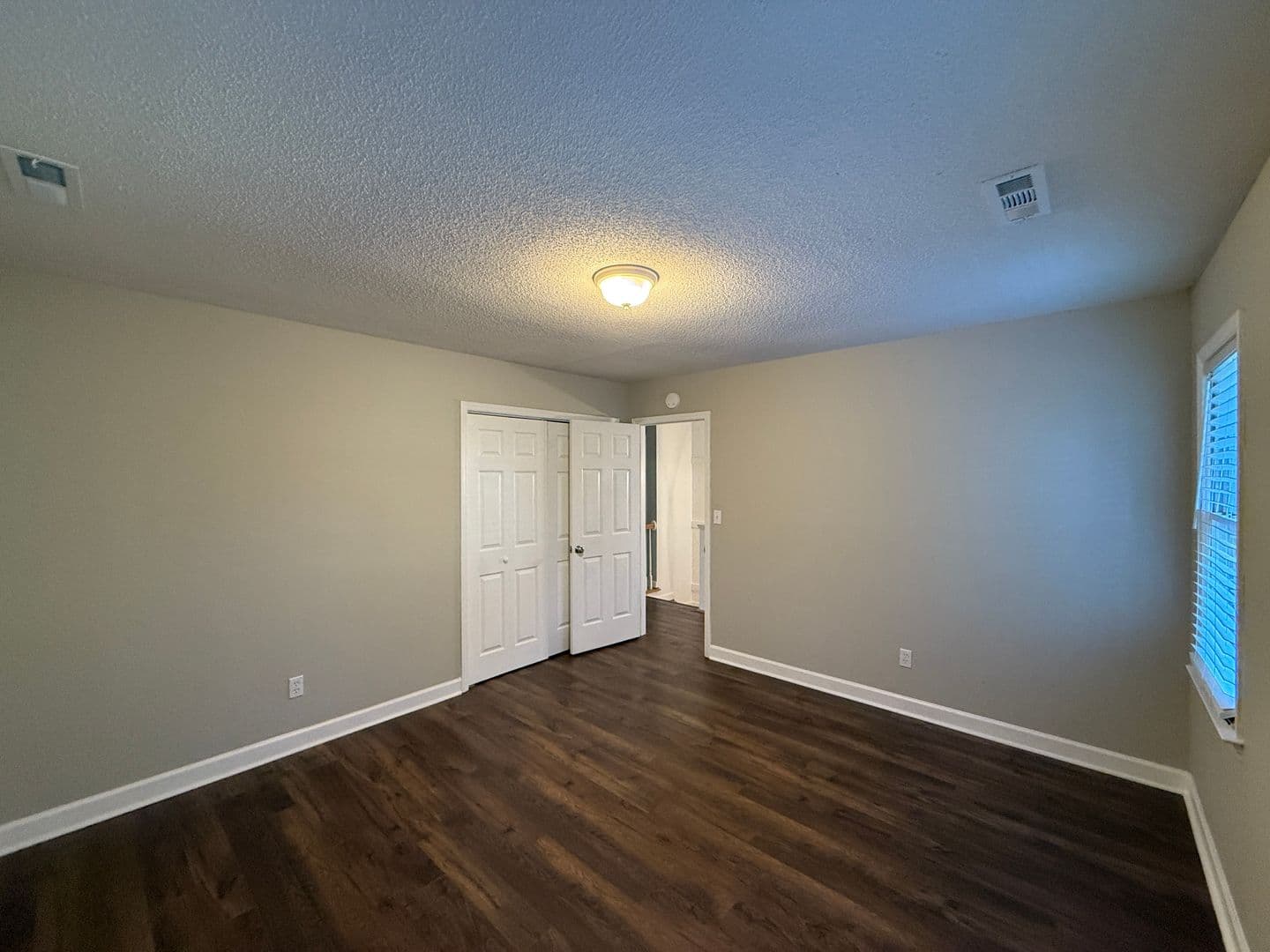 Clemmons House: 6714 Amberley Lane