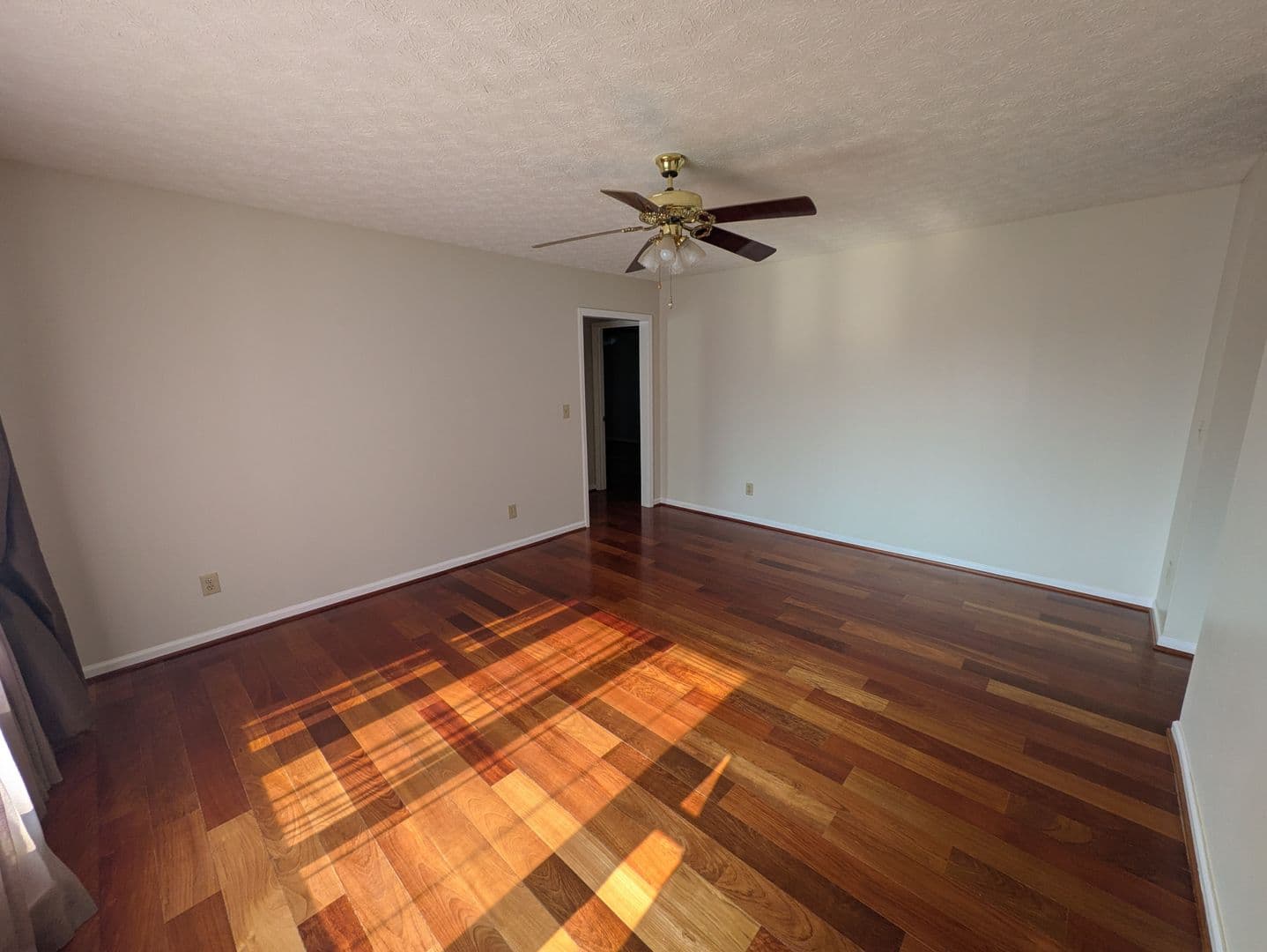 Winston Salem House: 6008 Yeaton Glen Drive