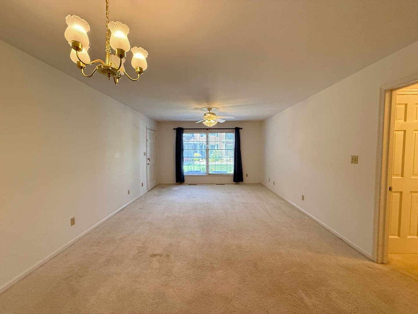 Winston Salem House: 2711 Reynolda Road 2D