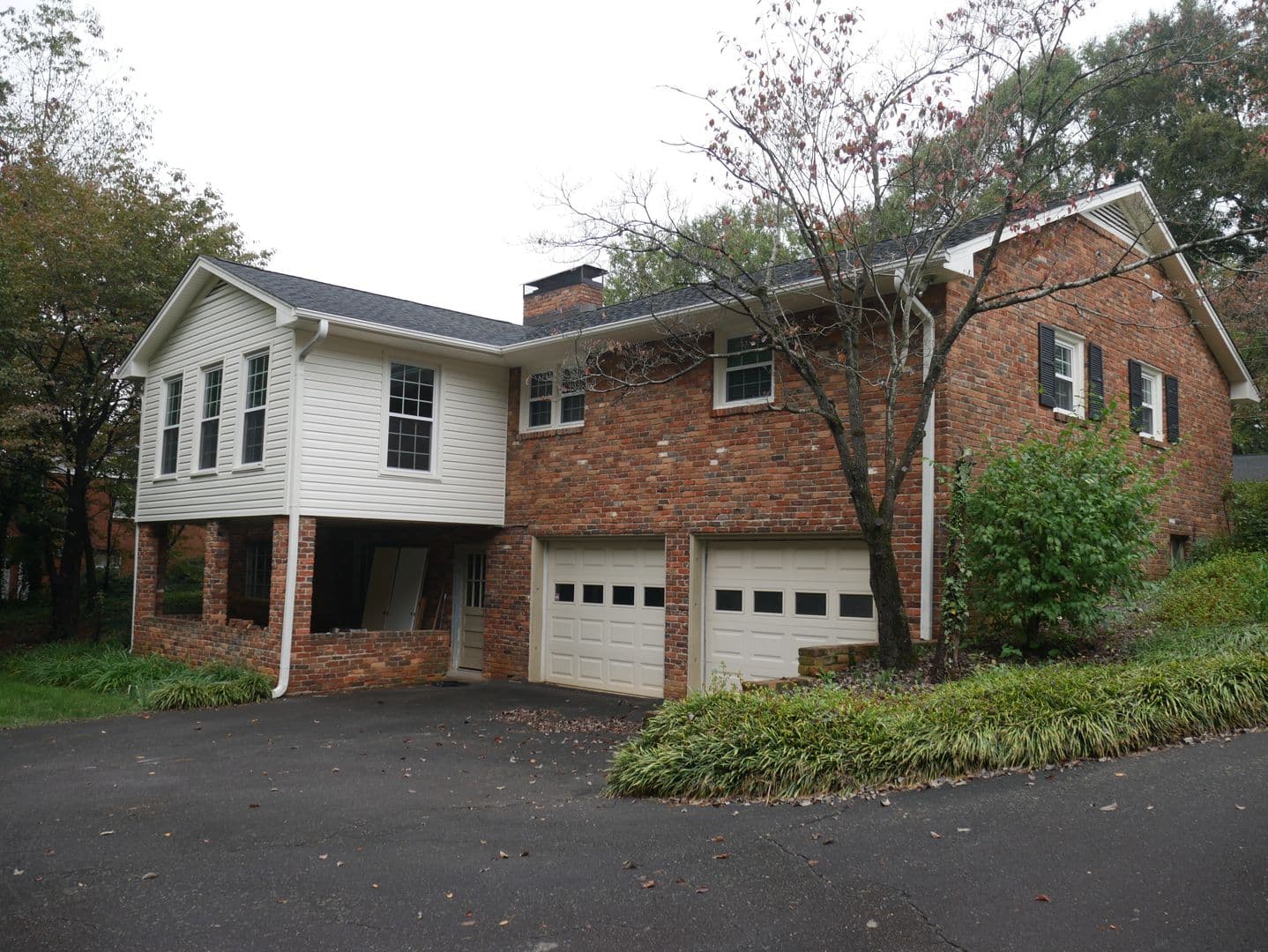 Winston Salem House: 2443 Greenwich Rd