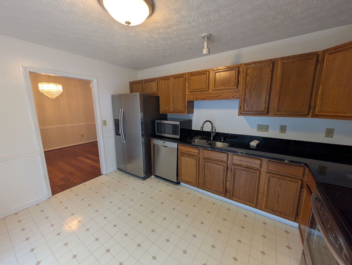 Winston Salem House: 6008 Yeaton Glen Drive
