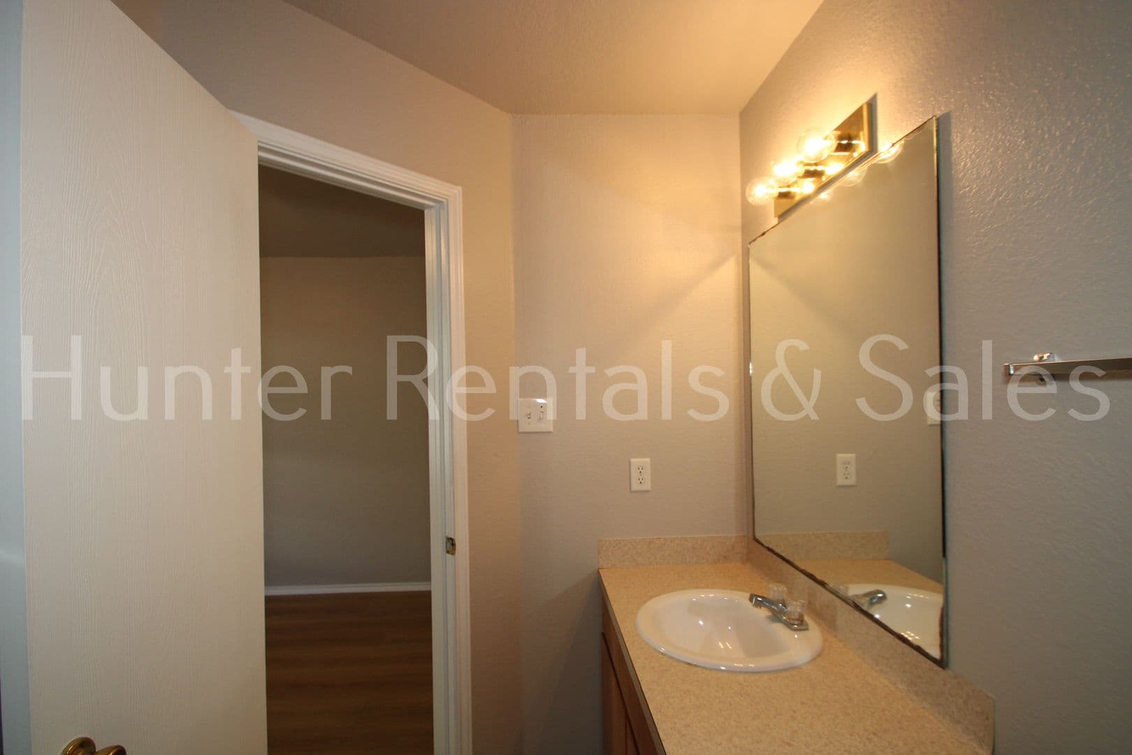 Killeen Townhome: 4301-A Alan Kent Dr