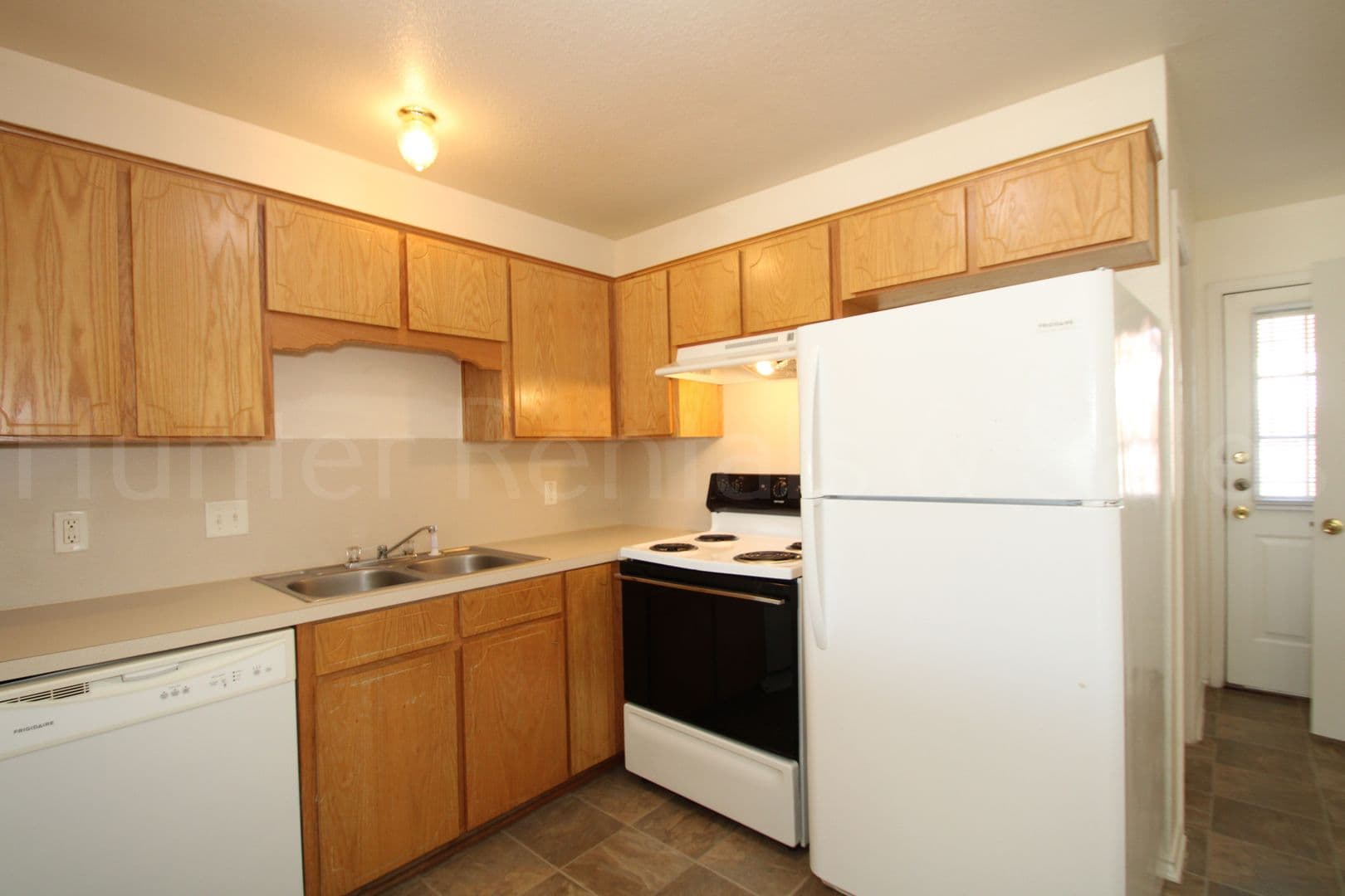 Killeen Townhome: 4301-C Alan Kent Dr