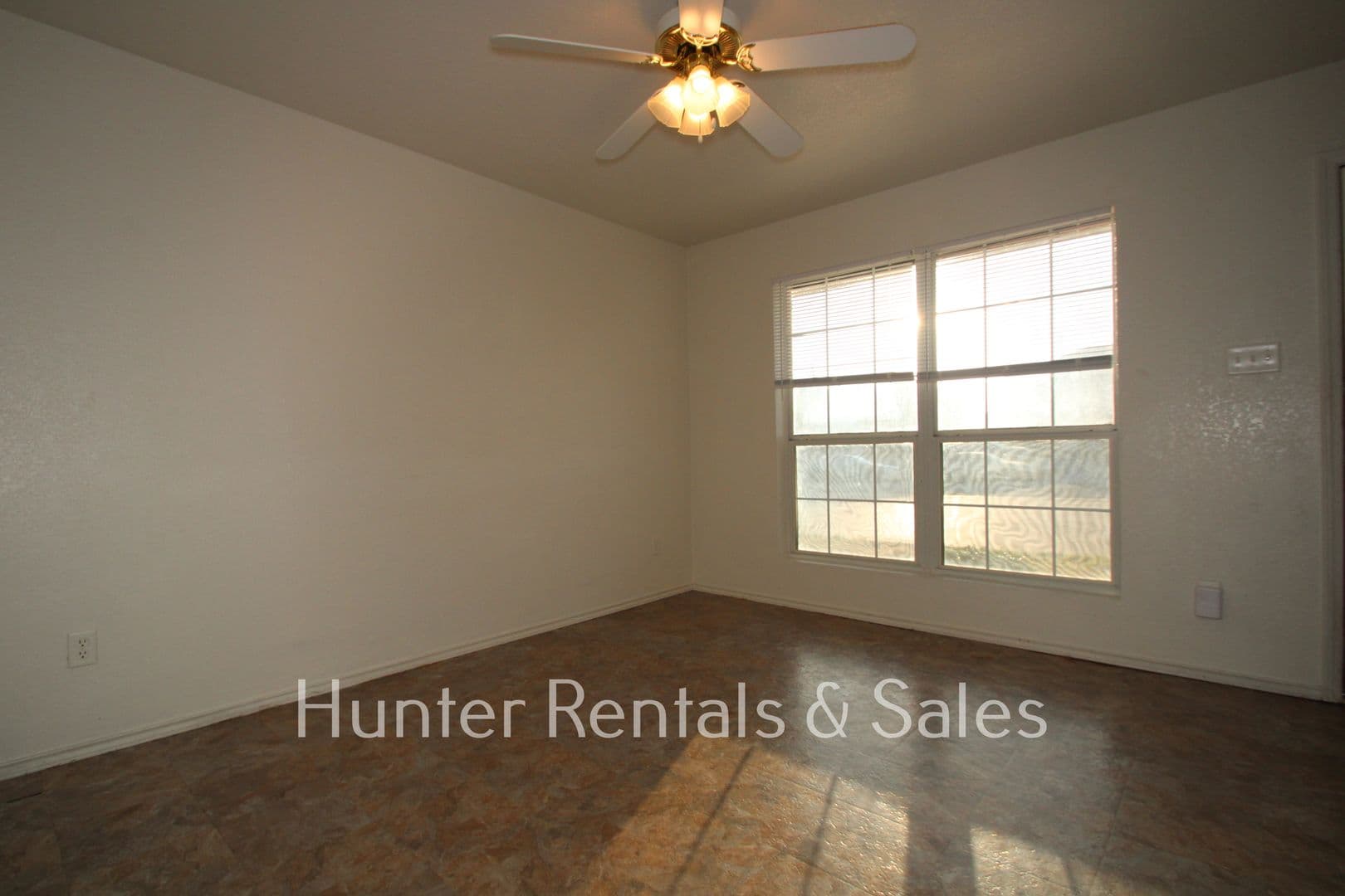 Killeen Townhome: 4401-B Alan Kent Dr